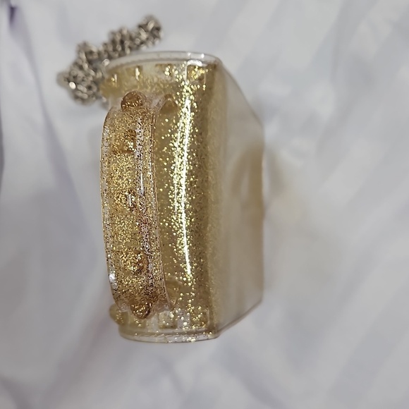 SPARKLE GOLD PLASTIC HANDBAG -GOLD SPARLE WITH SILVER CHAIN STRAP - Picture 4 of 8